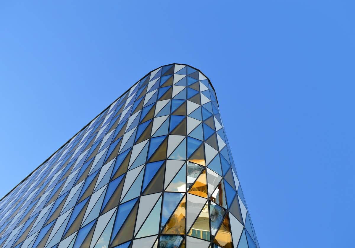 巴特尔晒与中国男篮96黄金一代散步视频，胡卫东巩晓彬等人出镜